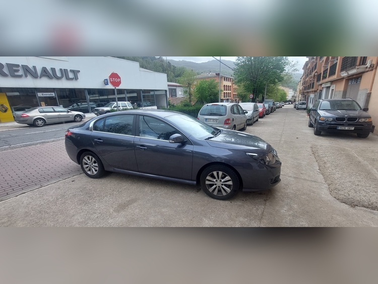 Renault Latitude 2.0 150CV foto 2